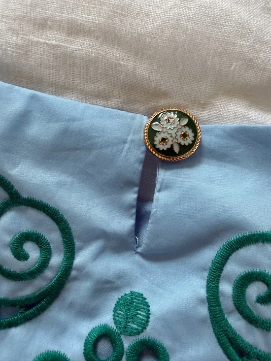 Farm Rio Light Blue And Green Graphic Richelieu Crop Top - Picture 7 of 9